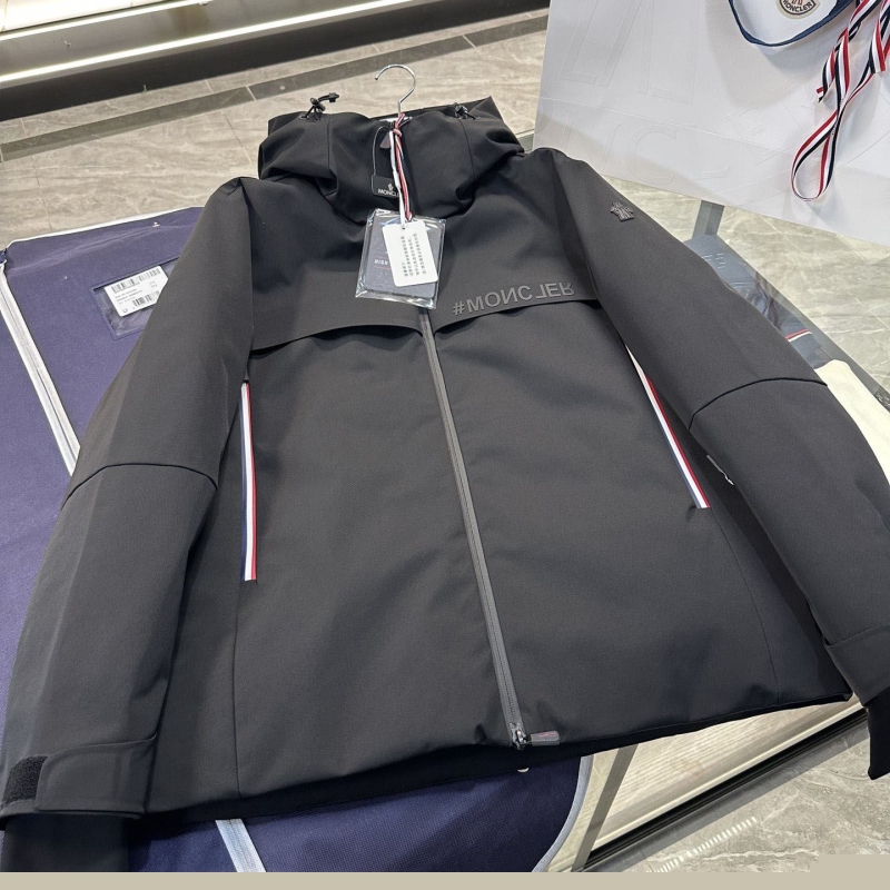 Ba*len*cia*ga down coat
